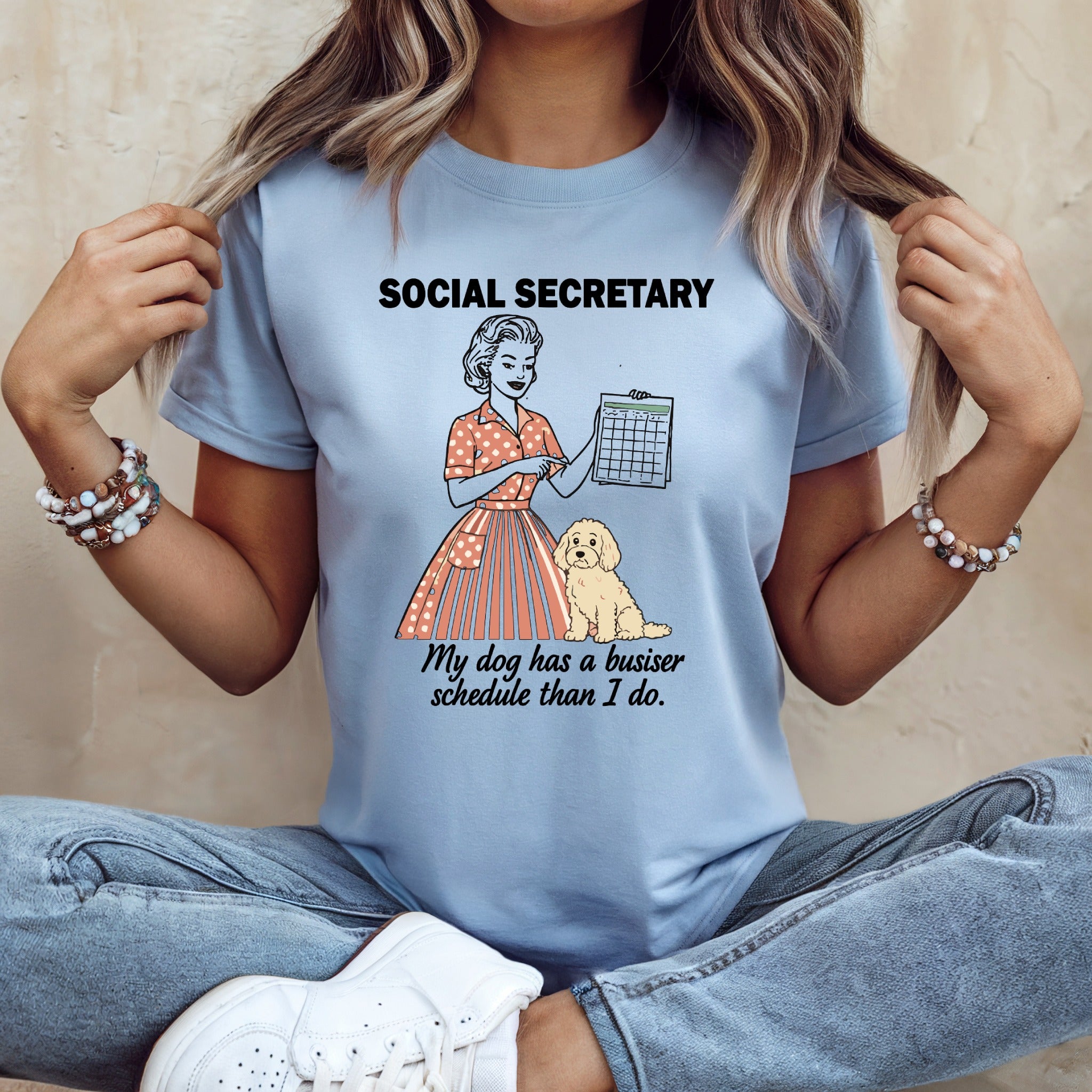 Social Secretary Graphic Tee My Dog Has a Busy Schedule