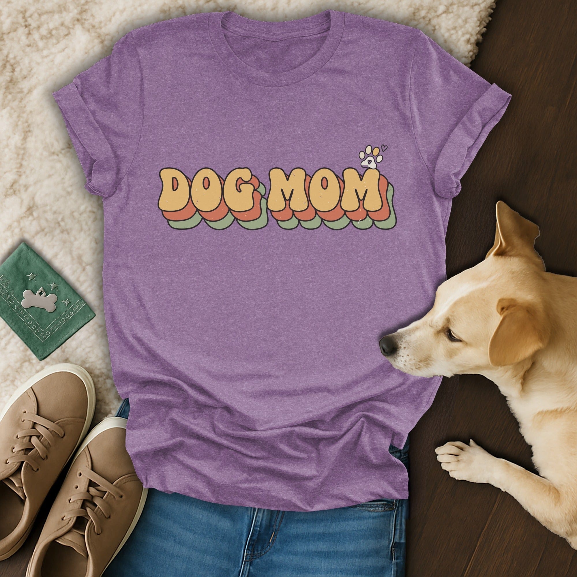Retro Dog Mom Graphic T-Shirt 🐾