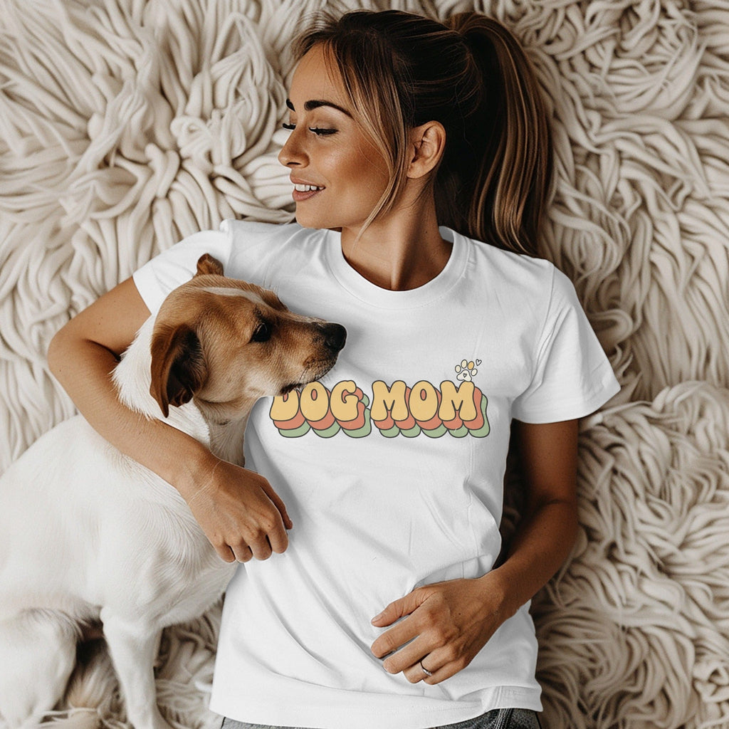 Retro Dog Mom Graphic T-Shirt 🐾